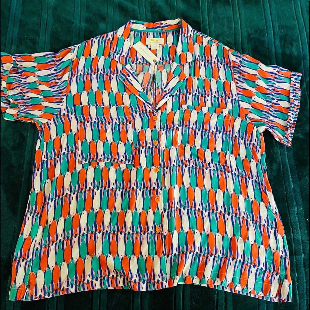 Maeve short sleeve button down blouse sz.L Anthropologie